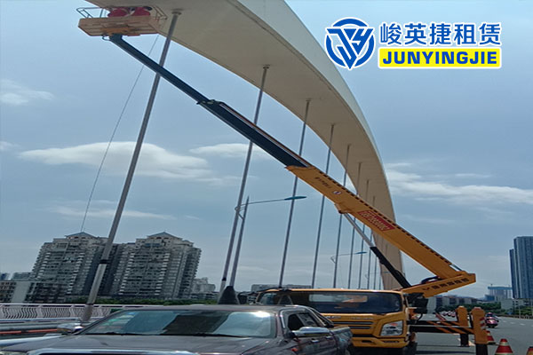 gongcheng柳州桥梁检测施工现场